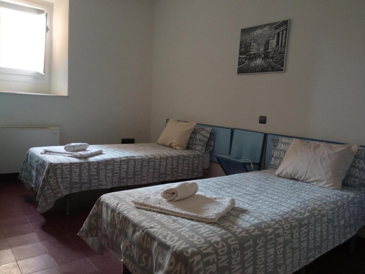 Apartamento La Almena 1 Junto A Plaza Mayor,2 Habitaciones, Parking Gratuito Caces Extérieur photo